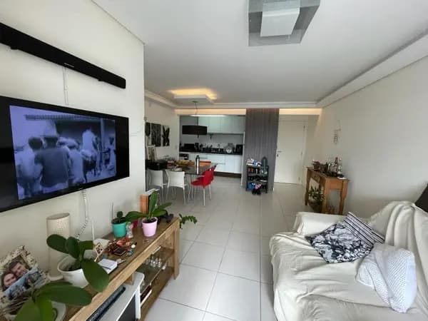 Apartamento à venda no bairro Praia Comprida em São José/SC