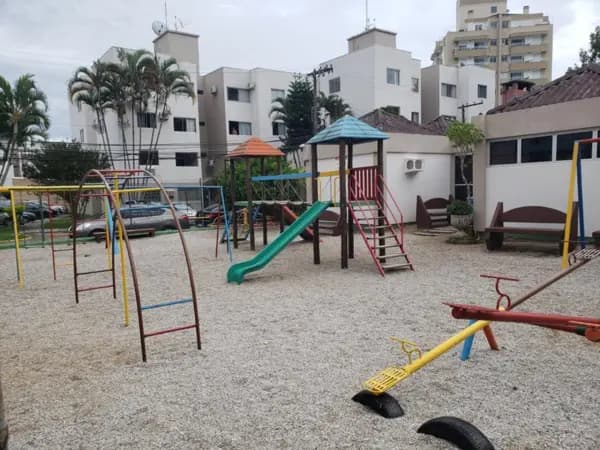 Apartamento à venda no bairro Itacorubi em Florianópolis/SC
