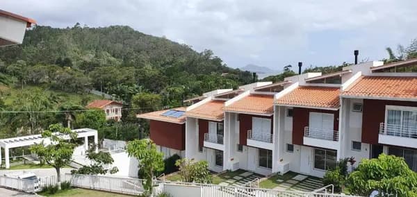 Apartamento à venda no bairro Sambaqui em Florianópolis/SC