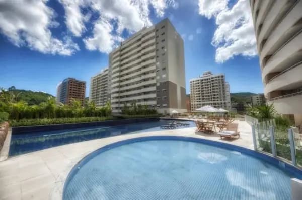 Apartamento à venda no bairro Itacorubi em Florianópolis/SC