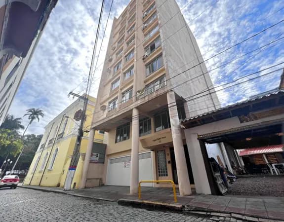 Apartamento à venda no bairro Centro em Florianópolis/SC