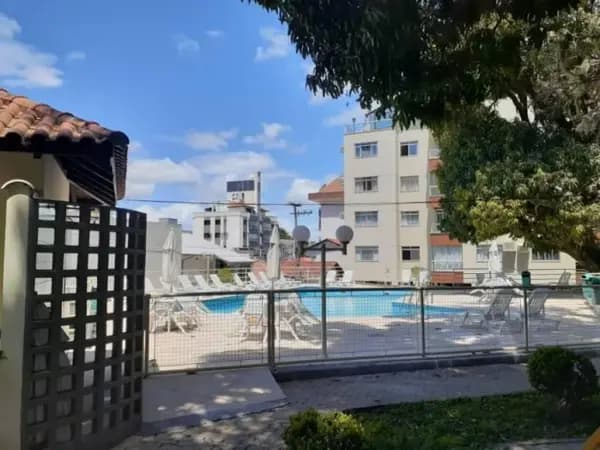 Apartamento à venda no bairro Coqueiros em Florianópolis/SC