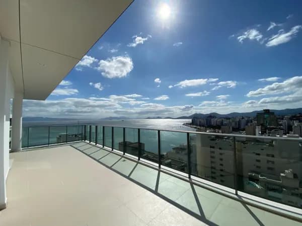 Apartamento à venda no bairro Centro em Florianópolis/SC