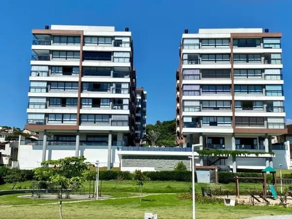 Apartamento à venda no bairro Centro em São José/SC