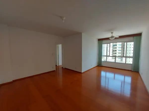 Apartamento à venda no bairro Centro em Florianópolis/SC