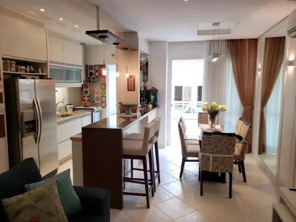Apartamento à venda no bairro Itacorubi em Florianópolis/SC