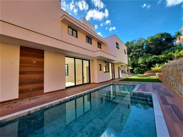 Apartamento à venda no bairro Kobrasol em São José/SC
