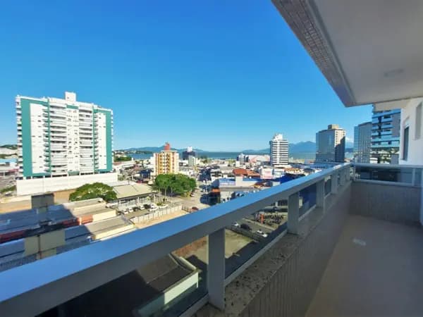 Apartamento à venda no bairro Campinas em São José/SC