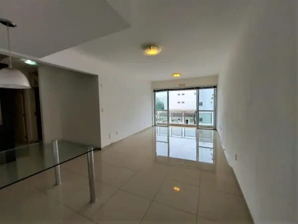 Apartamento à venda no bairro Coqueiros em Florianópolis/SC