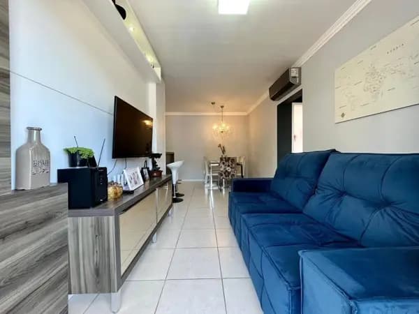 Apartamento à venda no bairro Ipiranga em São José/SC
