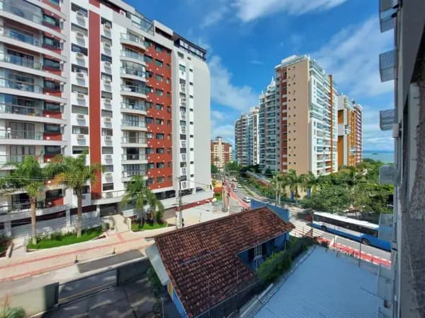 Apartamento à venda no bairro Agronômica em Florianópolis/SC