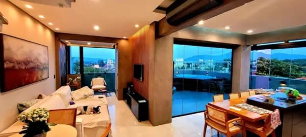 Apartamento à venda no bairro Canasvieiras em Florianópolis/SC