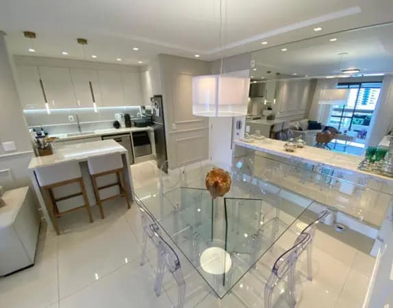 Apartamento à venda no bairro Balneário em Florianópolis/SC