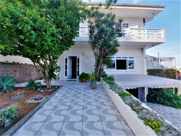 Apartamento à venda no bairro Coqueiros em Florianópolis/SC