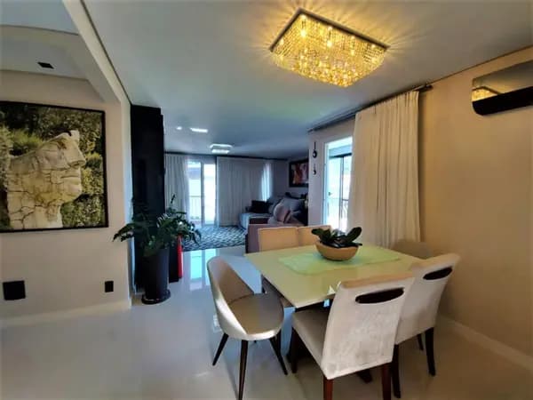 Apartamento à venda no bairro Canto em Florianópolis/SC