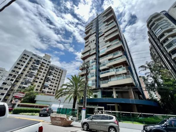 Apartamento à venda no bairro Centro em Florianópolis/SC