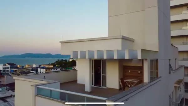 Apartamento à venda no bairro Barreiros em São José/SC