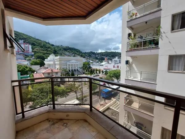 Apartamento à venda no bairro Centro em Florianópolis/SC