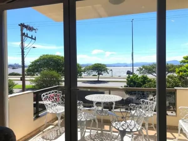 Apartamento à venda no bairro Agronômica em Florianópolis/SC
