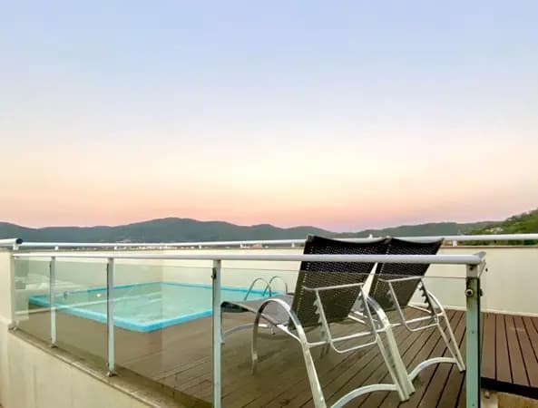 Apartamento à venda no bairro Córrego Grande em Florianópolis/SC