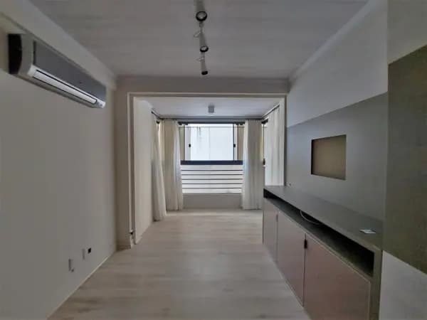 Apartamento à venda no bairro Centro em Florianópolis/SC