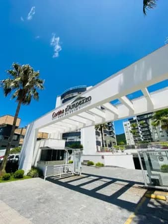 Apartamento à venda no bairro Saco Grande em Florianópolis/SC