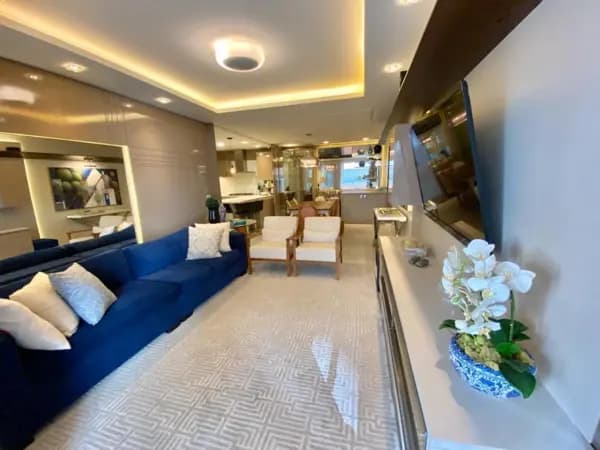 Apartamento à venda no bairro Agronômica em Florianópolis/SC