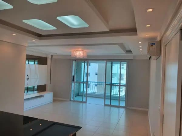 Apartamento à venda no bairro Agronômica em Florianópolis/SC