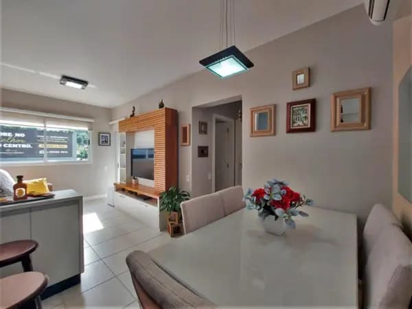 Apartamento à venda no bairro Centro em Florianópolis/SC