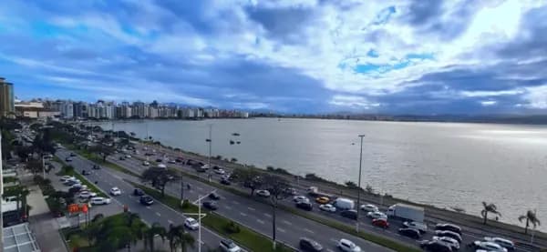 Apartamento à venda no bairro Agronômica em Florianópolis/SC