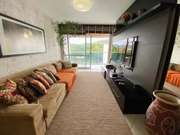 Apartamento à venda no bairro Agronômica em Florianópolis/SC