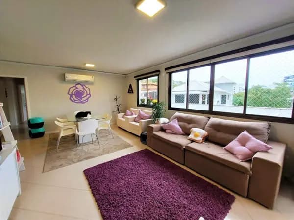 Apartamento à venda no bairro Agronômica em Florianópolis/SC