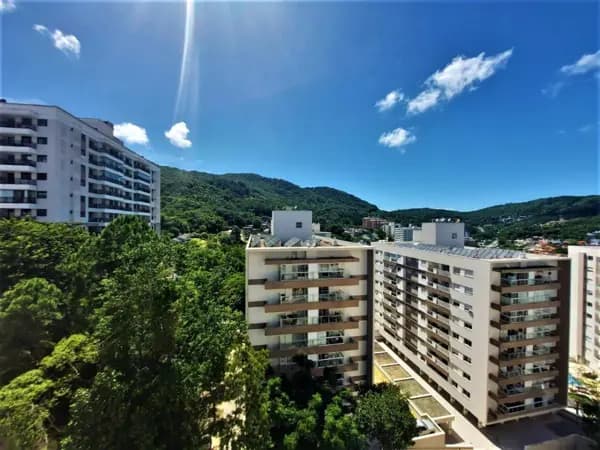 Apartamento à venda no bairro Itacorubi em Florianópolis/SC