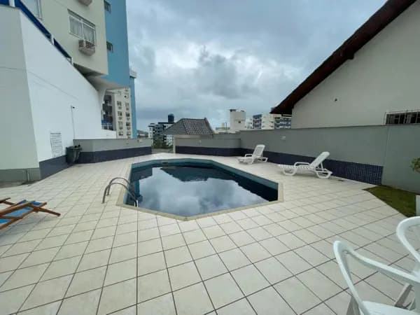 Apartamento à venda no bairro Itacorubi em Florianópolis/SC