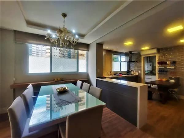 Apartamento à venda no bairro Centro em Florianópolis/SC