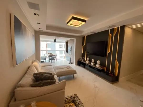 Apartamento à venda no bairro Agronômica em Florianópolis/SC