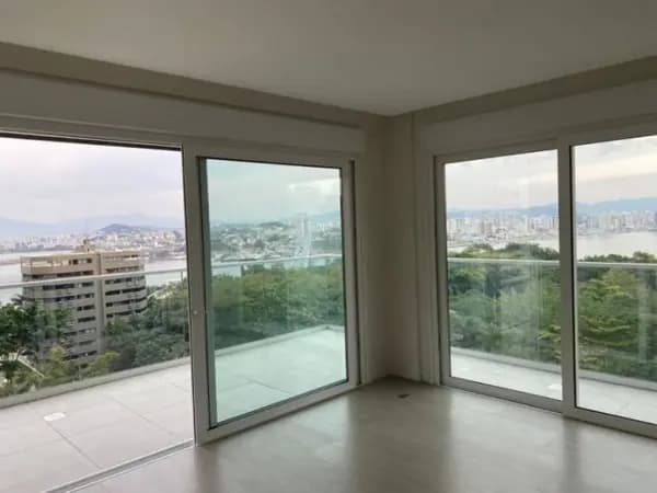 Apartamento à venda no bairro Centro em Florianópolis/SC