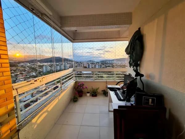 Apartamento à venda no bairro Itacorubi em Florianópolis/SC