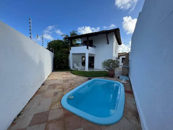 Casa duplex de 04 quartos para venda em Piatã / Jaguaribe