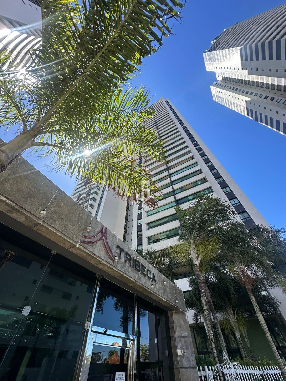 Apartamento de 3/4 à venda na Av. Paralela - Patamares