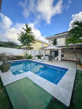 Casa Duplex de 4/4 para venda em Alphaville Litoral Norte 1