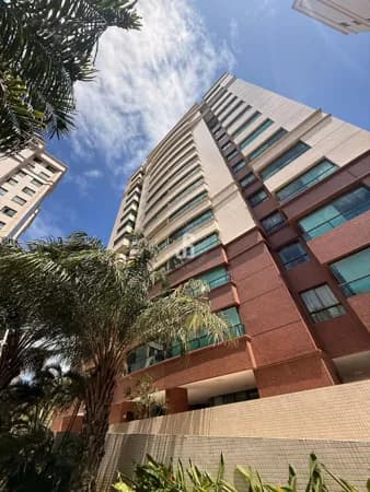 Cobertura 4 suítes à venda em Pituaçu, 305m², vista mar, piscina privativa e 4 vagas – Parque Tropical
