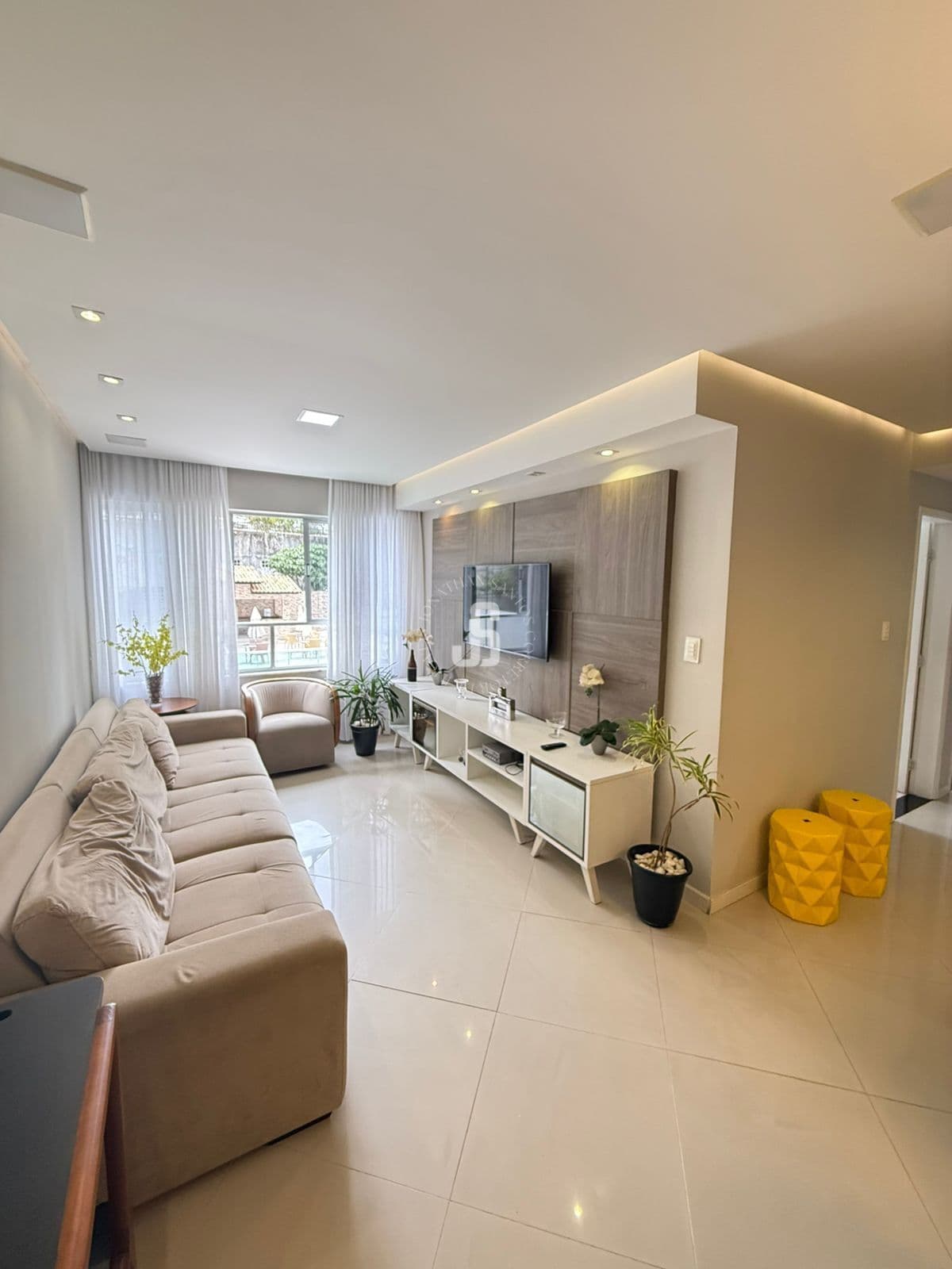 Apartamento 3 quartos à venda no Itaigara, 90m², closet e 1 vaga – Edifício Monte Carlo