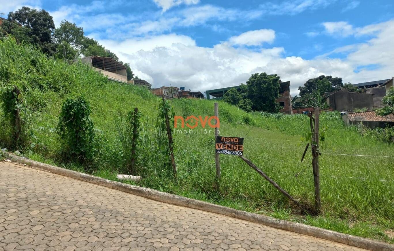 Lote/Terreno em Timóteo - Alegre