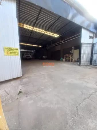 Galpão/Depósito/Armazém em Timóteo - Funcionários