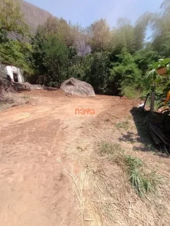 Chácara à Venda