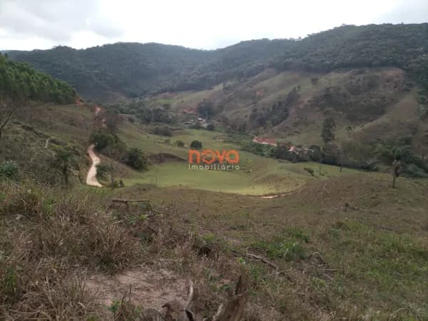 Fazenda/Sítios/Chácaras em São Domingos do Prata - Santana do Alfié