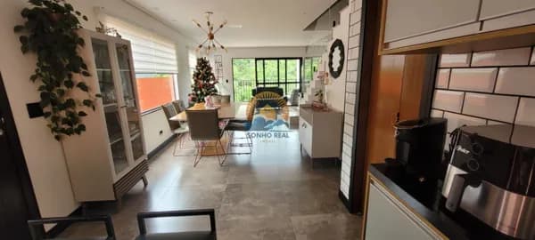 Casa de Condomínio em Cotia - Jardim Atalaia