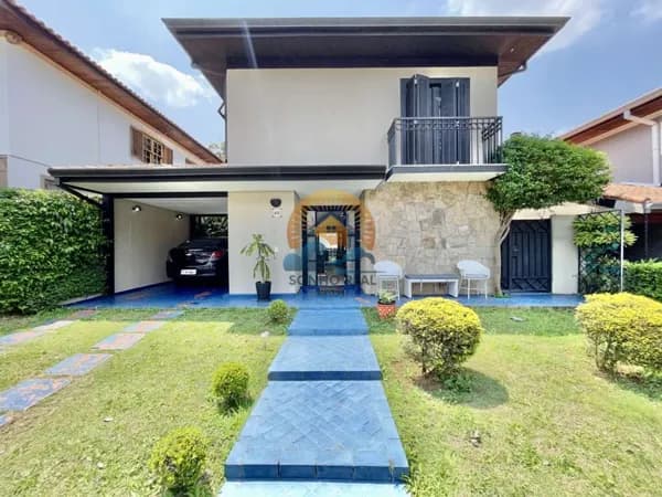 Casa à Venda no São Paulo II - Elegância e Conforto na Granja Viana!