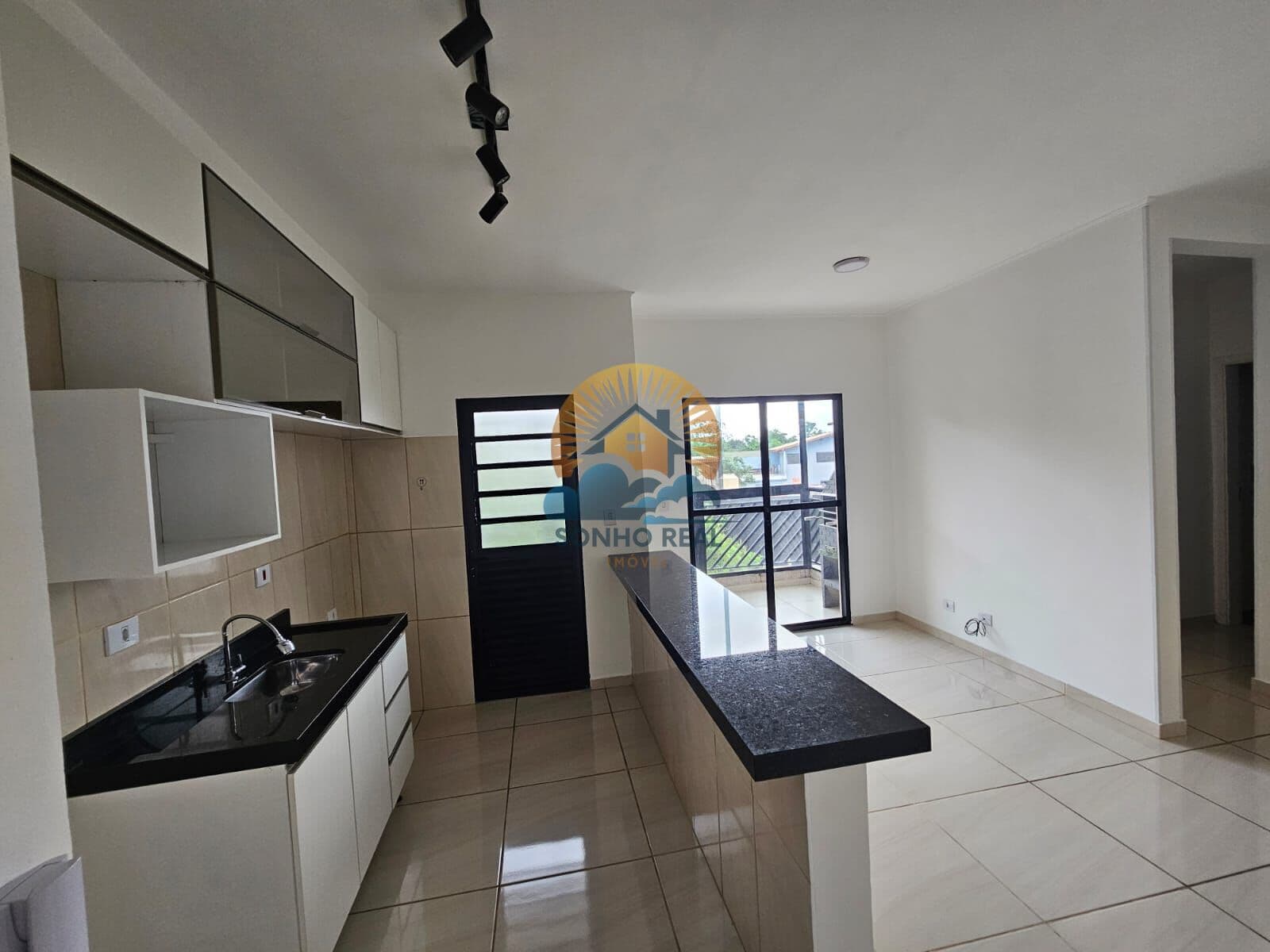 Apartamento 2 quartos e cozinha planejada